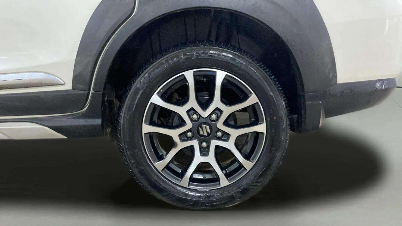 2022 Maruti XL6 ALPHA AT, Petrol, Automatic, 22,631 km, Left Rear Wheel