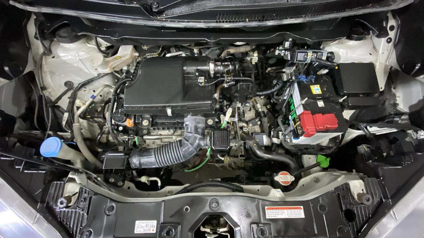 2022 Maruti XL6 ALPHA AT, Petrol, Automatic, 22,631 km, Engine View