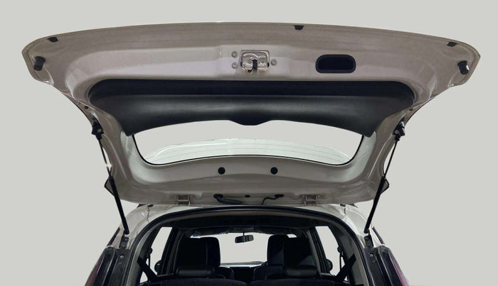 2022 Maruti XL6 ALPHA AT, Petrol, Automatic, 22,208 km, Boot Door Open