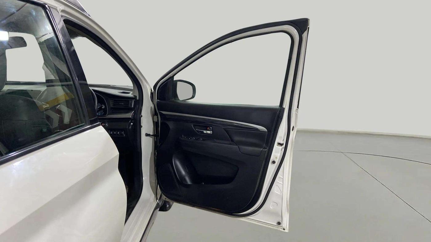 2022 Maruti XL6 ALPHA AT, Petrol, Automatic, 22,631 km, RHS Front Door