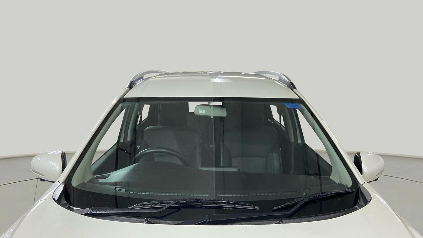 2022 Maruti XL6 ALPHA AT, Petrol, Automatic, 22,631 km, Front Windshield