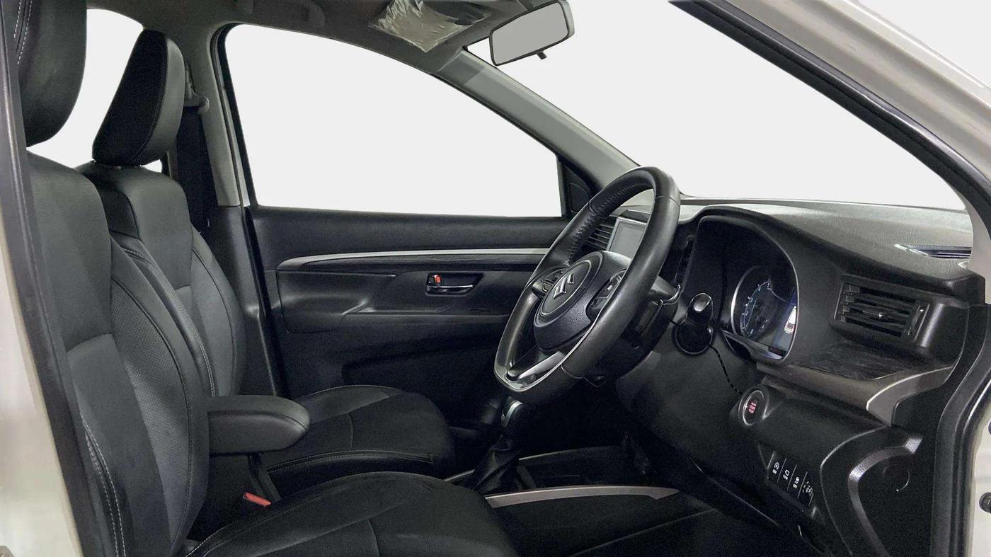 2022 Maruti XL6 ALPHA AT, Petrol, Automatic, 22,631 km, Right Side Front Door Cabin