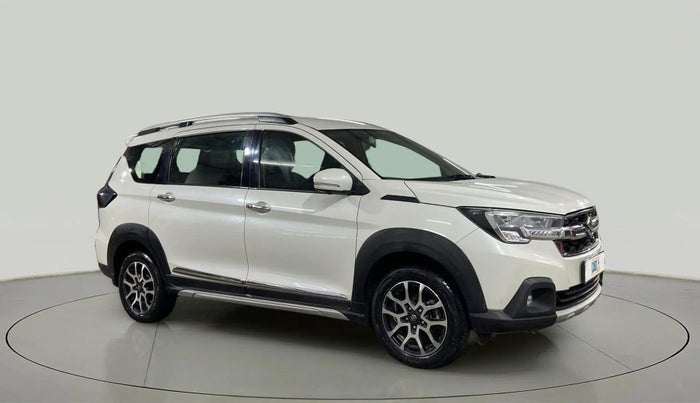 2022 Maruti XL6 ALPHA AT, Petrol, Automatic, 22,208 km, Right Front Diagonal