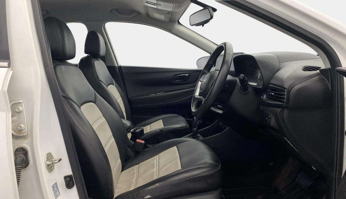 2021 Hyundai NEW I20 ASTA 1.2 AT, Petrol, Automatic, 46,997 km, Right Side Front Door Cabin