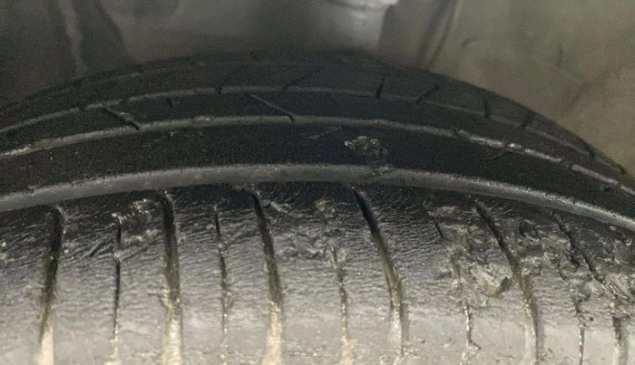 2021 Hyundai NEW I20 ASTA 1.2 AT, Petrol, Automatic, 46,997 km, Left Front Tyre Tread