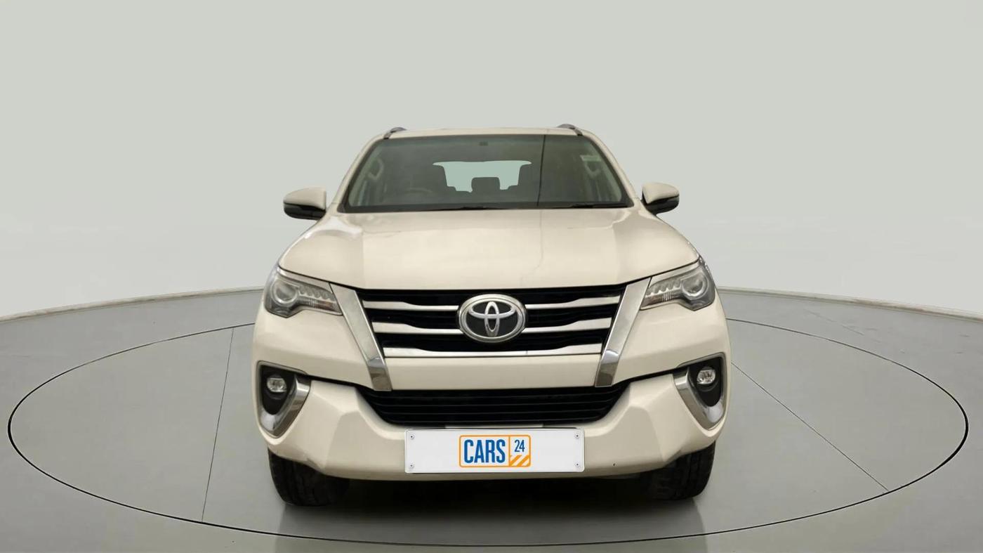 2018 Toyota Fortuner 2.8 4X2 MT, Diesel, Manual, 58,504 km, Front