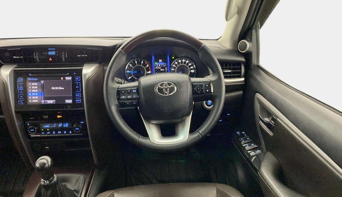 2018 Toyota Fortuner 2.8 4X2 MT, Diesel, Manual, 54,083 km, Steering Wheel Close Up