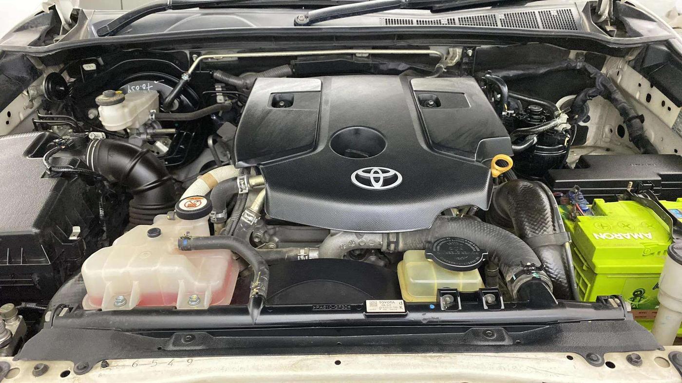 2018 Toyota Fortuner 2.8 4X2 MT, Diesel, Manual, 58,504 km, Engine View