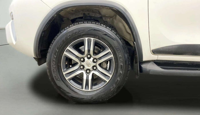 2018 Toyota Fortuner 2.8 4X2 MT, Diesel, Manual, 54,083 km, Left Front Wheel