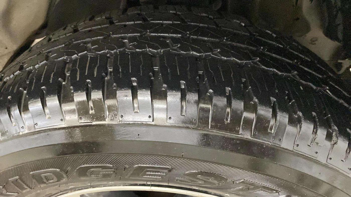 2018 Toyota Fortuner 2.8 4X2 MT, Diesel, Manual, 58,504 km, Right Front Tyre Tread