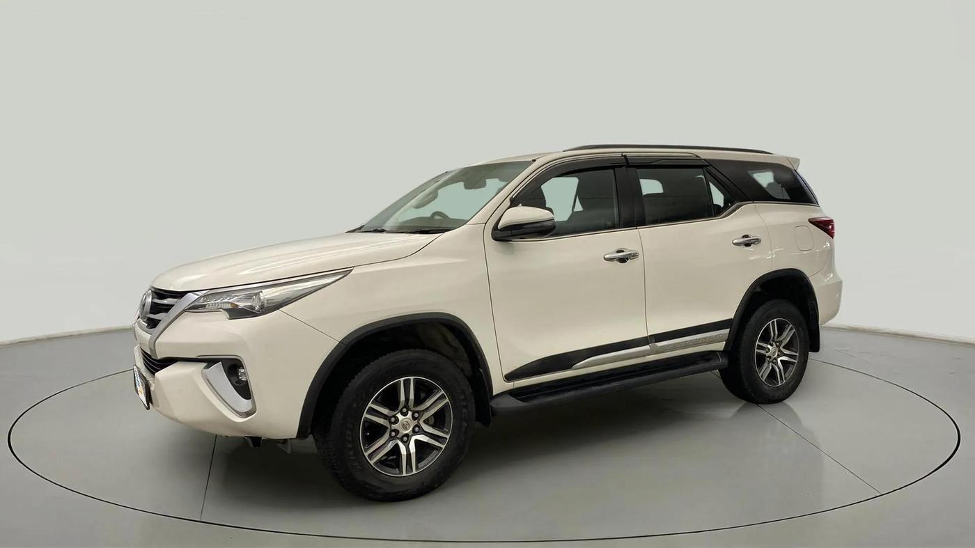 2018 Toyota Fortuner 2.8 4X2 MT, Diesel, Manual, 58,504 km, Left Front Diagonal