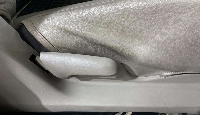 2017 Maruti Celerio ZXI, Petrol, Manual, 42,119 km, Driver Side Adjustment Panel