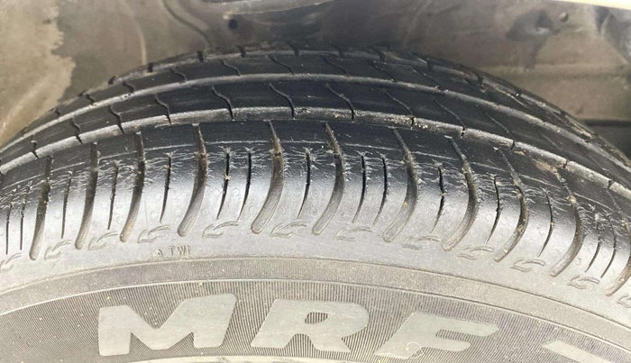2020 Maruti S PRESSO VXI PLUS AMT, Petrol, Automatic, 20,042 km, Right Front Tyre Tread