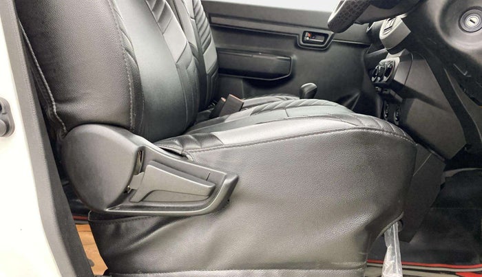2020 Maruti S PRESSO VXI PLUS AMT, Petrol, Automatic, 20,042 km, Driver Side Adjustment Panel