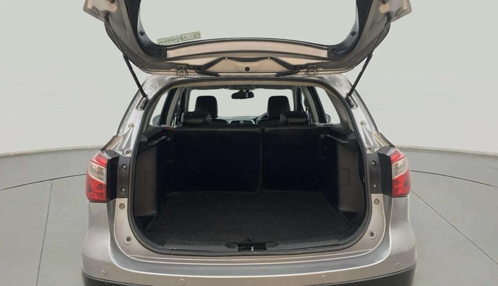 2017 Maruti S Cross ALPHA 1.3, Diesel, Manual, 74,254 km, Boot Inside