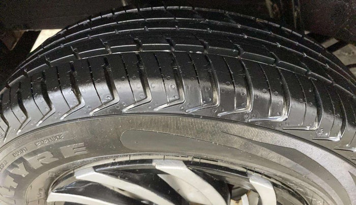 2018 Datsun Redi Go A, Petrol, Manual, 23,545 km, Left Front Tyre Tread