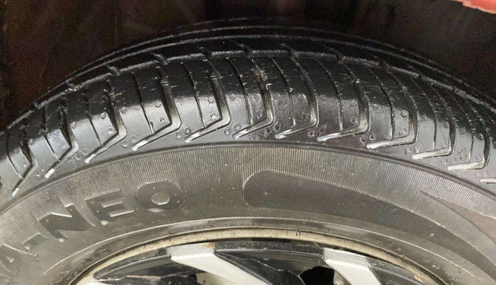 2018 Datsun Redi Go A, Petrol, Manual, 23,545 km, Right Front Tyre Tread