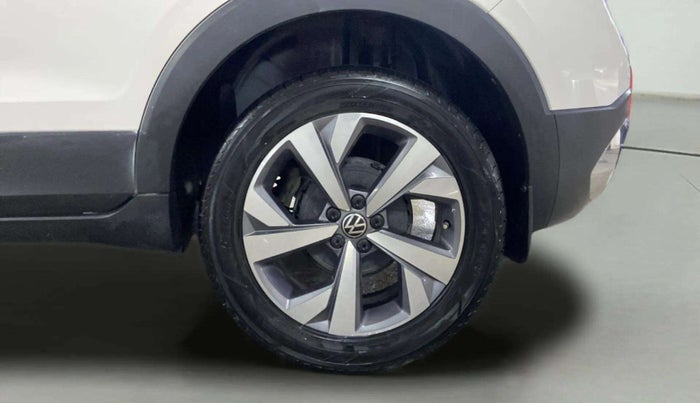 2022 Volkswagen TAIGUN TOPLINE 1.0 TSI MT, Petrol, Manual, 65,373 km, Left Rear Wheel