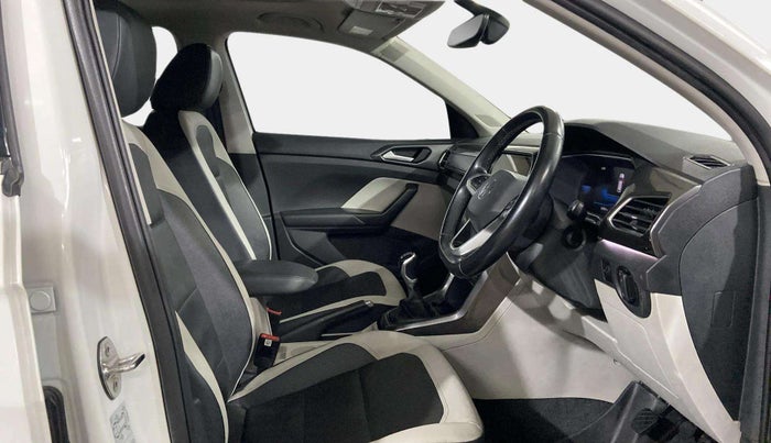 2022 Volkswagen TAIGUN TOPLINE 1.0 TSI MT, Petrol, Manual, 65,373 km, Right Side Front Door Cabin