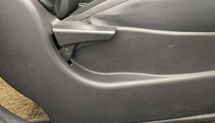 2018 Tata Tiago XE PETROL, Petrol, Manual, 62,095 km, Driver Side Adjustment Panel