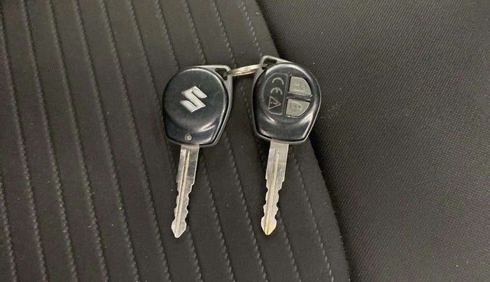 2023 Maruti FRONX DELTA 1.2 MT PETROL, Petrol, Manual, 39,306 km, Key Close Up