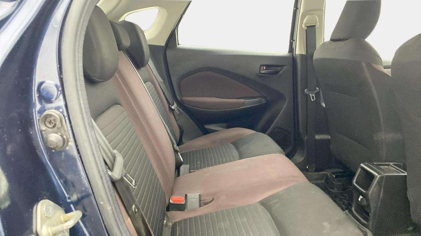 2023 Maruti FRONX DELTA 1.2 MT PETROL, Petrol, Manual, 39,434 km, Right Side Rear Door Cabin