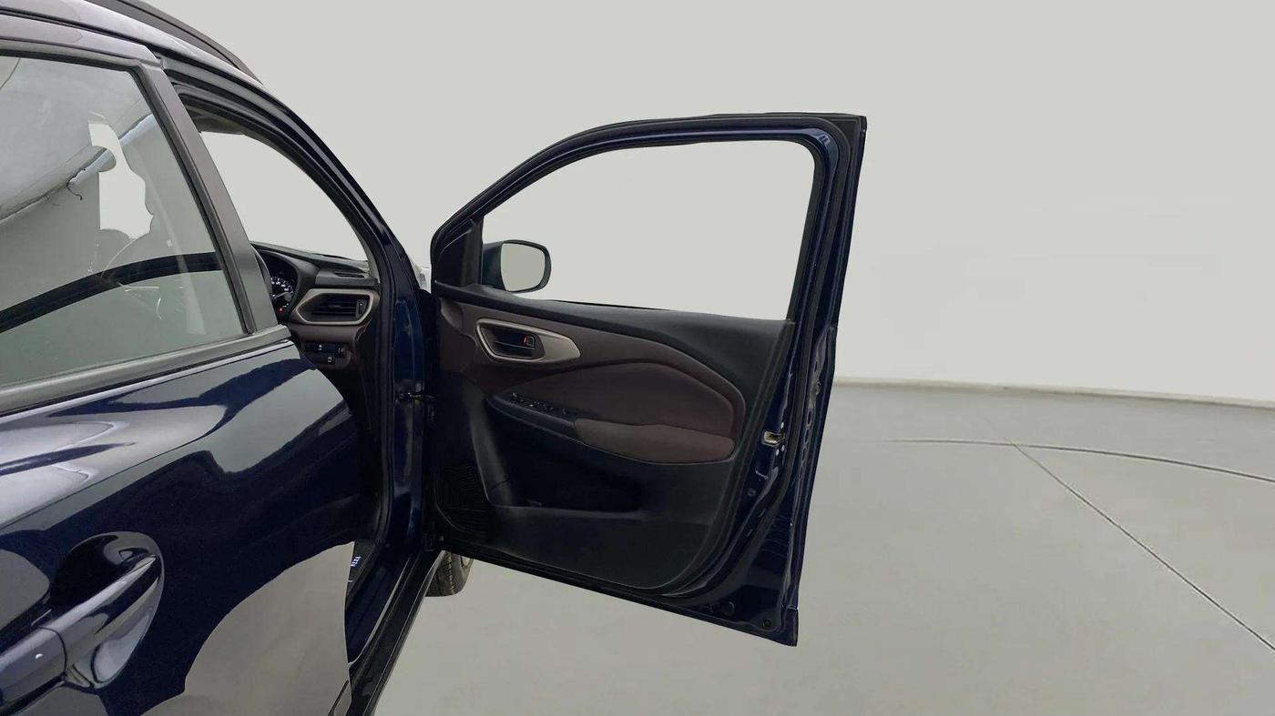 2023 Maruti FRONX DELTA 1.2 MT PETROL, Petrol, Manual, 39,434 km, RHS Front Door