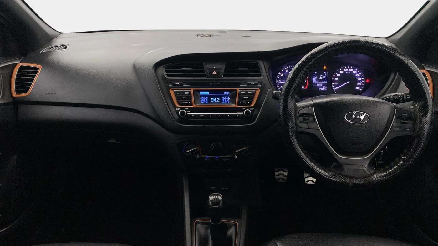 2016 Hyundai i20 Active 1.2 S, Petrol, Manual, 54,714 km, Dashboard