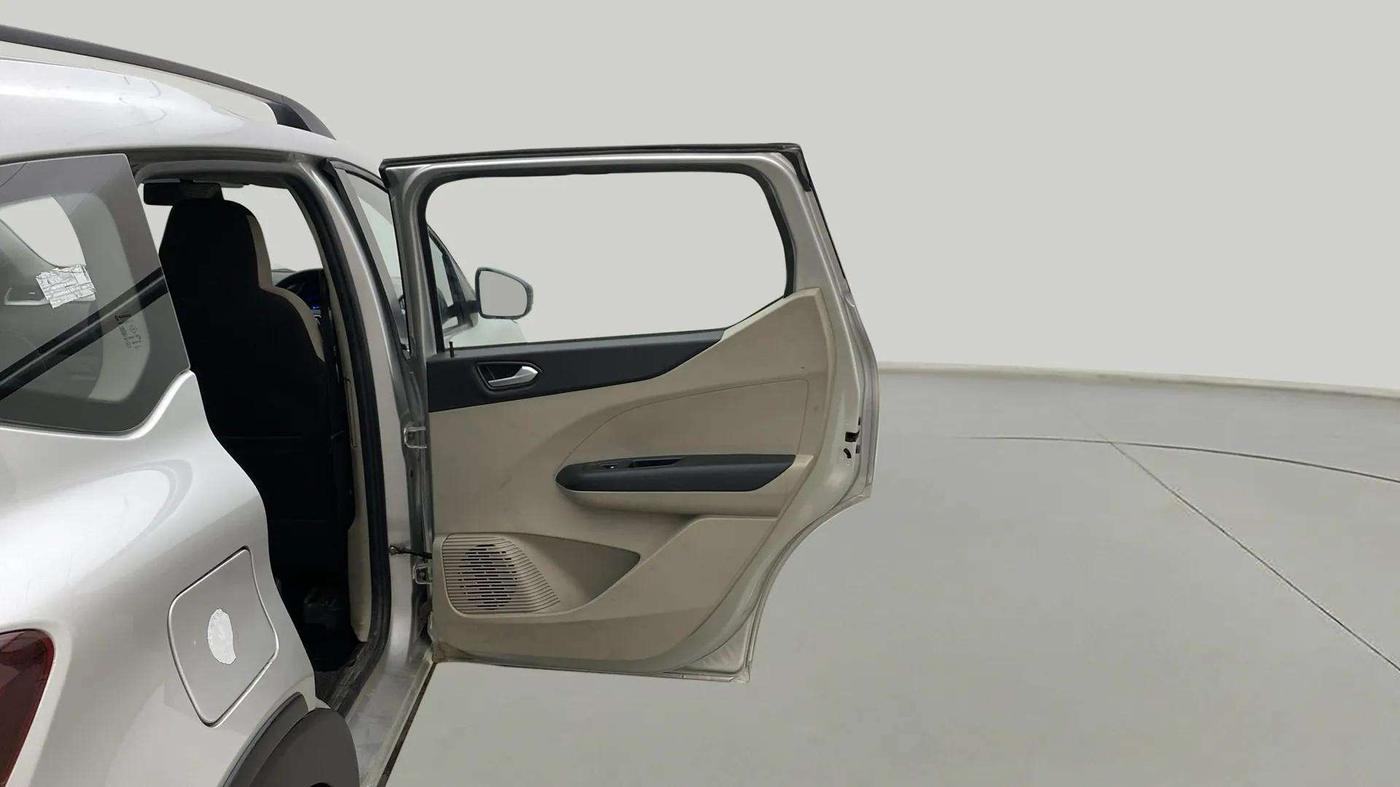 2023 Renault TRIBER RXZ, Petrol, Manual, 35,727 km, RHS Rear Door