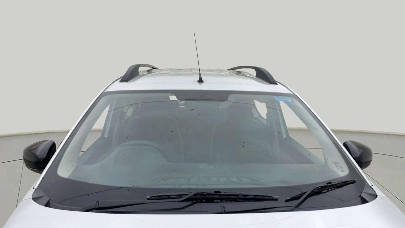 2023 Renault TRIBER RXZ, Petrol, Manual, 35,727 km, Front Windshield