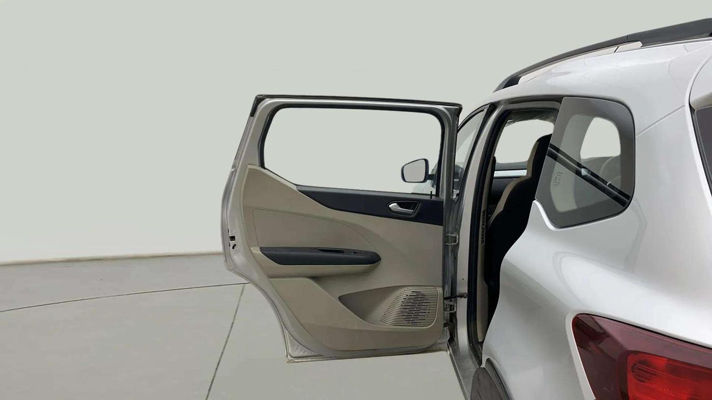 2023 Renault TRIBER RXZ, Petrol, Manual, 35,727 km, LHS Rear Door