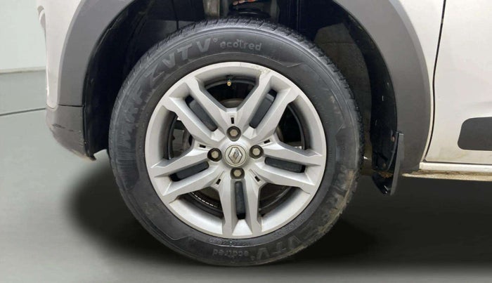 2023 Renault TRIBER RXZ, Petrol, Manual, 35,609 km, Left Front Wheel