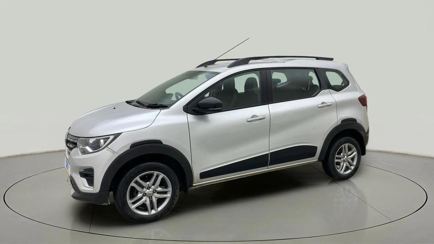 2023 Renault TRIBER RXZ, Petrol, Manual, 35,727 km, Left Front Diagonal