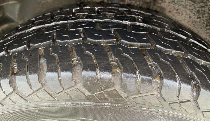 2020 Tata Harrier XZA 2.0L, Diesel, Automatic, 73,471 km, Left Front Tyre Tread