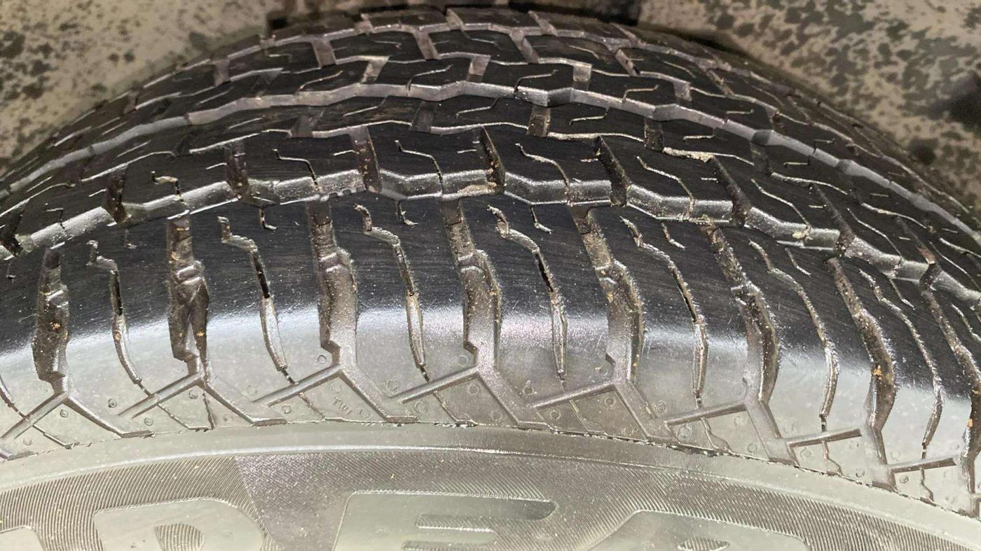 2020 Tata Harrier XZA 2.0L, Diesel, Automatic, 73,471 km, Right Front Tyre Tread