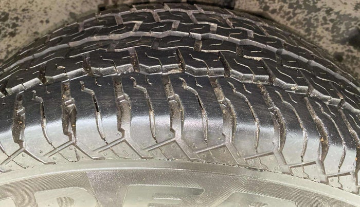 2020 Tata Harrier XZA 2.0L, Diesel, Automatic, 73,471 km, Right Front Tyre Tread