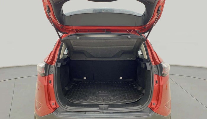 2020 Tata Harrier XZA 2.0L, Diesel, Automatic, 73,471 km, Boot Inside
