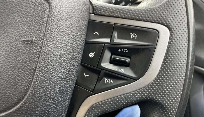 2020 Tata Harrier XZA 2.0L, Diesel, Automatic, 73,471 km, Adaptive Cruise Control