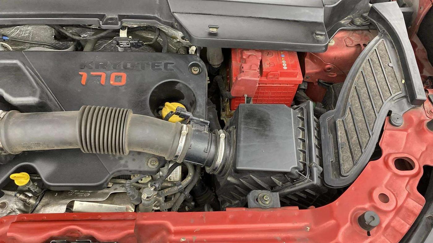 2020 Tata Harrier XZA 2.0L, Diesel, Automatic, 73,471 km, Engine View - Left