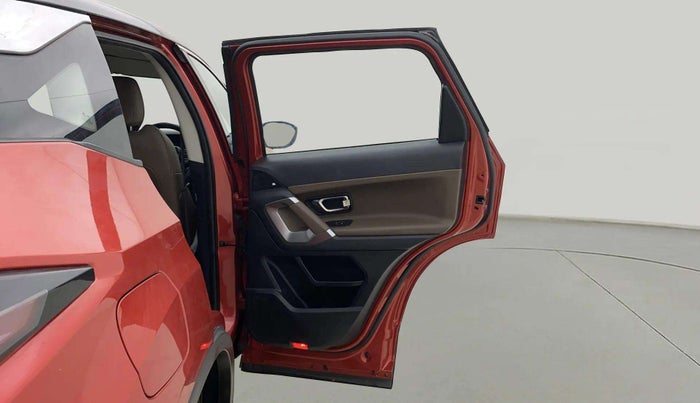 2020 Tata Harrier XZA 2.0L, Diesel, Automatic, 73,471 km, RHS Rear Door