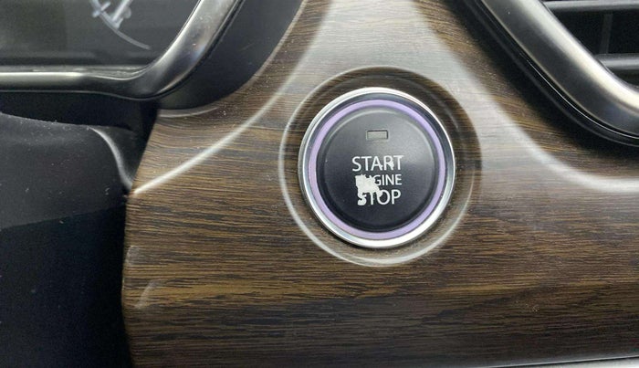 2020 Tata Harrier XZA 2.0L, Diesel, Automatic, 73,471 km, Keyless Start/ Stop Button