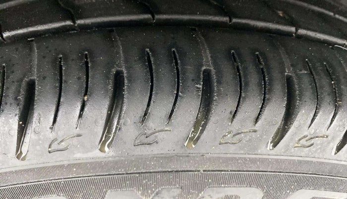 2020 Ford Ecosport TITANIUM 1.5L DIESEL, Diesel, Manual, 69,925 km, Right Front Tyre Tread