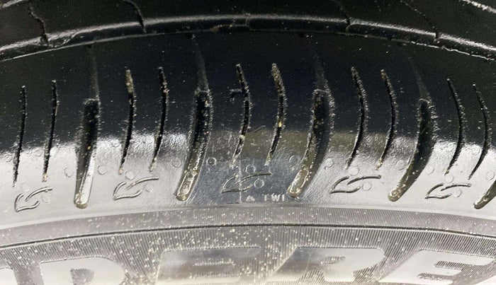 2020 Ford Ecosport TITANIUM 1.5L DIESEL, Diesel, Manual, 69,925 km, Left Front Tyre Tread