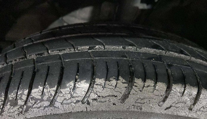 2019 Maruti Baleno SIGMA PETROL 1.2, Petrol, Manual, 34,265 km, Left Front Tyre Tread