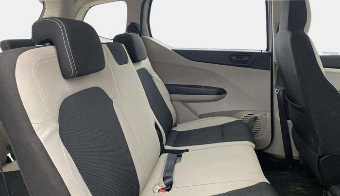 2021 Renault TRIBER RXT, Petrol, Manual, 6,507 km, Right Side Rear Door Cabin
