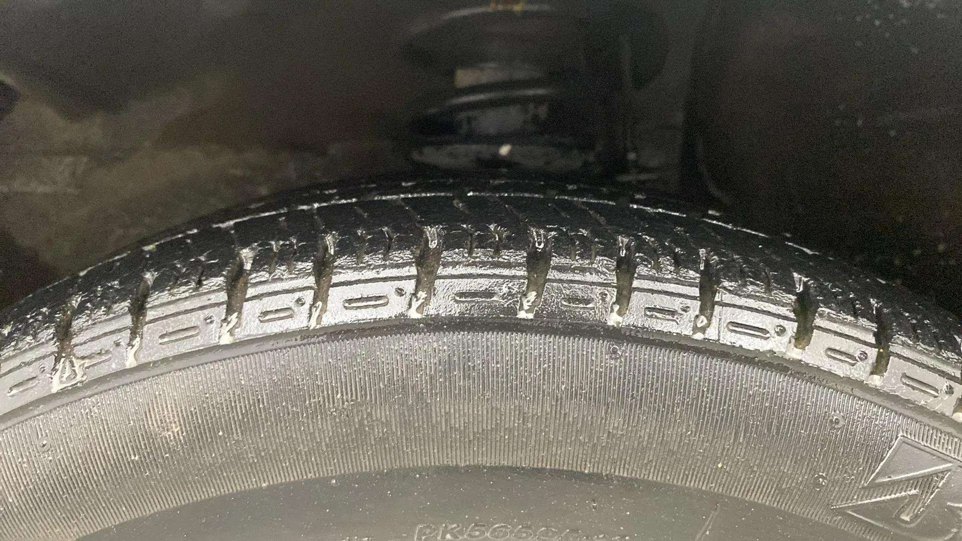 LHS-Front-Tyre-Tread-20
