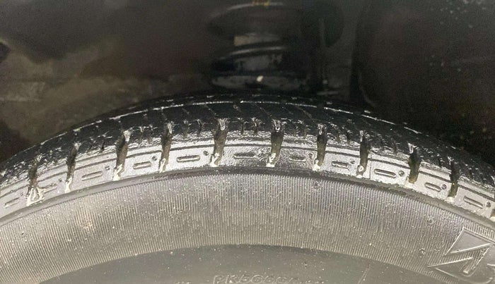 2012 Maruti Alto K10 LXI, Petrol, Manual, 38,802 km, Left Front Tyre Tread