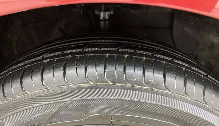 2021 Hyundai GRAND I10 NIOS SPORTZ AMT 1.2 KAPPA VTVT, Petrol, Automatic, 73,516 km, Right Front Tyre Tread