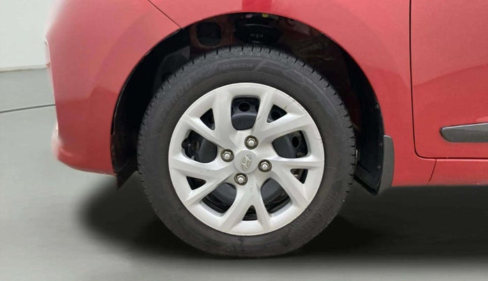 2017 Hyundai Grand i10 SPORTZ 1.2 KAPPA VTVT, Petrol, Manual, 45,682 km, Left Front Wheel