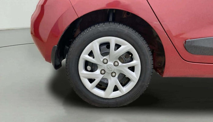 2017 Hyundai Grand i10 SPORTZ 1.2 KAPPA VTVT, Petrol, Manual, 45,682 km, Right Rear Wheel